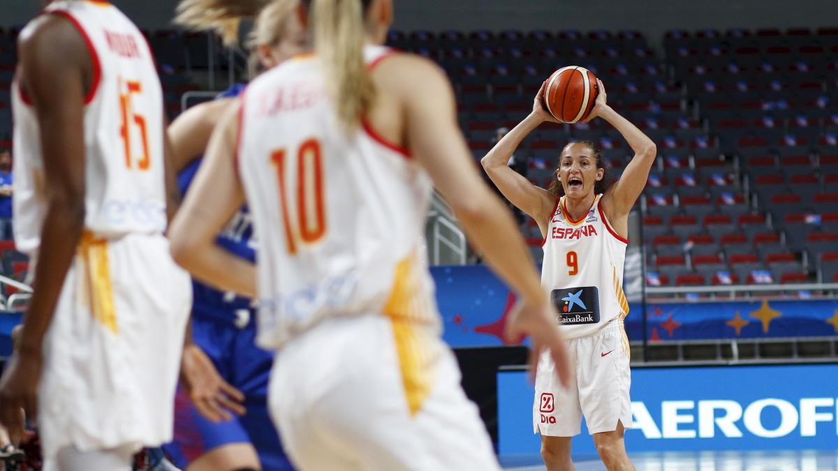 Sin personal semáforo Derechos de autor Baloncesto femenino: España busca el pleno ante Letonia para acceder a  cuartos del Eurobasket