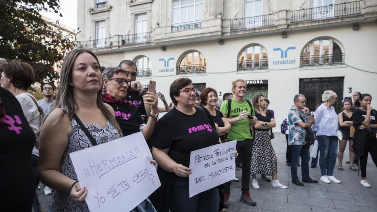 Concentración en Zaragoza contra la última agresión sexual