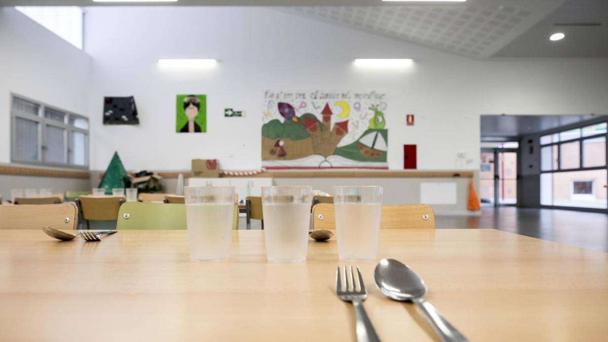 Piden que se el servicio de comedor en los centros de y Primaria de Zaragoza