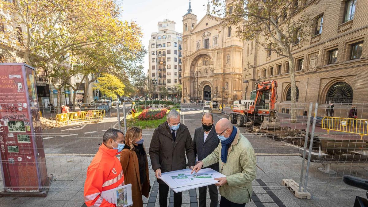 Comienzan los trabajos para la reforma la plaza de Santa