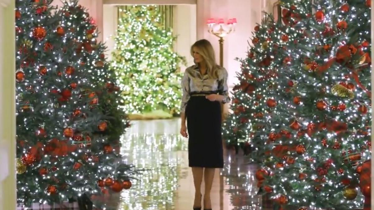 Melania Trump presenta la decoración navideña de la Casa Blanca tras haber  criticado ese cometido