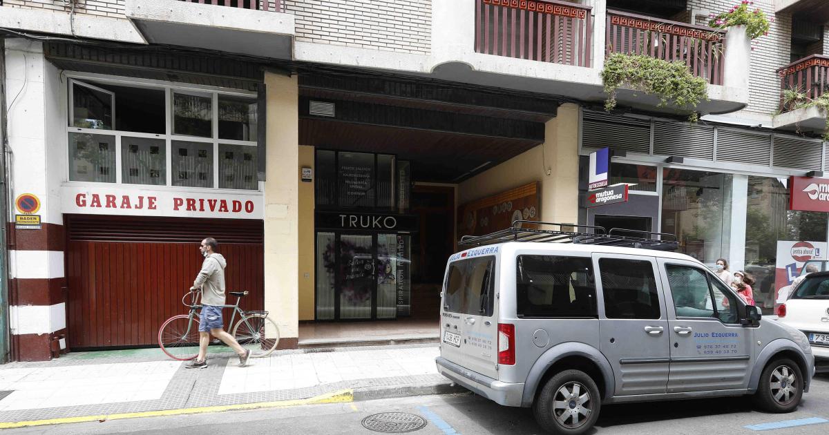 Más de 36.000 vehículos carecen de garaje en Zaragoza pero solo el