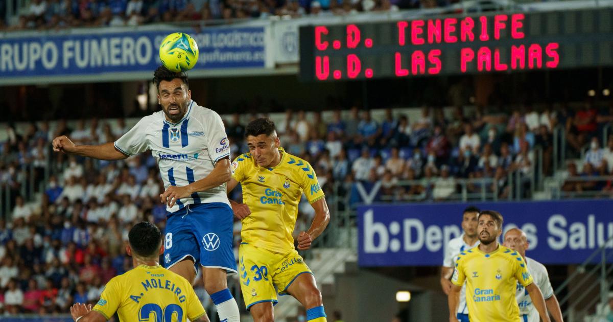 Abrumar suspicaz realidad El Tenerife encauza la eliminatoria del 'play off' de ascenso a Primera  División ante Las Palmas
