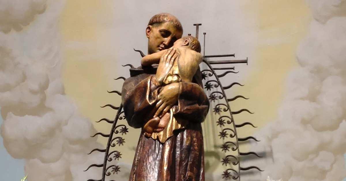San Antonio de Padua, el santo que te encuentra todo, amor incluido |  