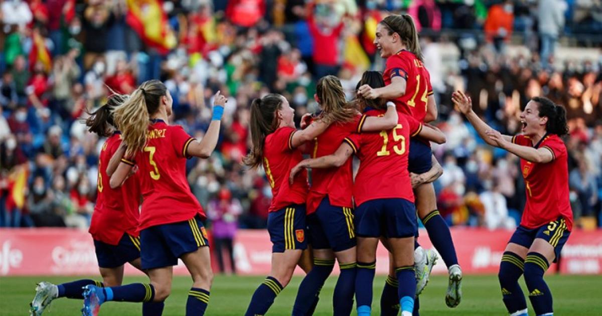 Día "histórico" el español: la selección femenina igual que la masculina