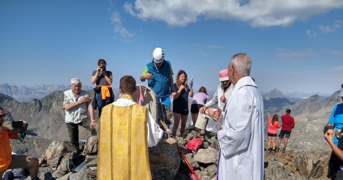 Le pèlerinage au sommet du Grand Facha fête ses quatre-vingts ans