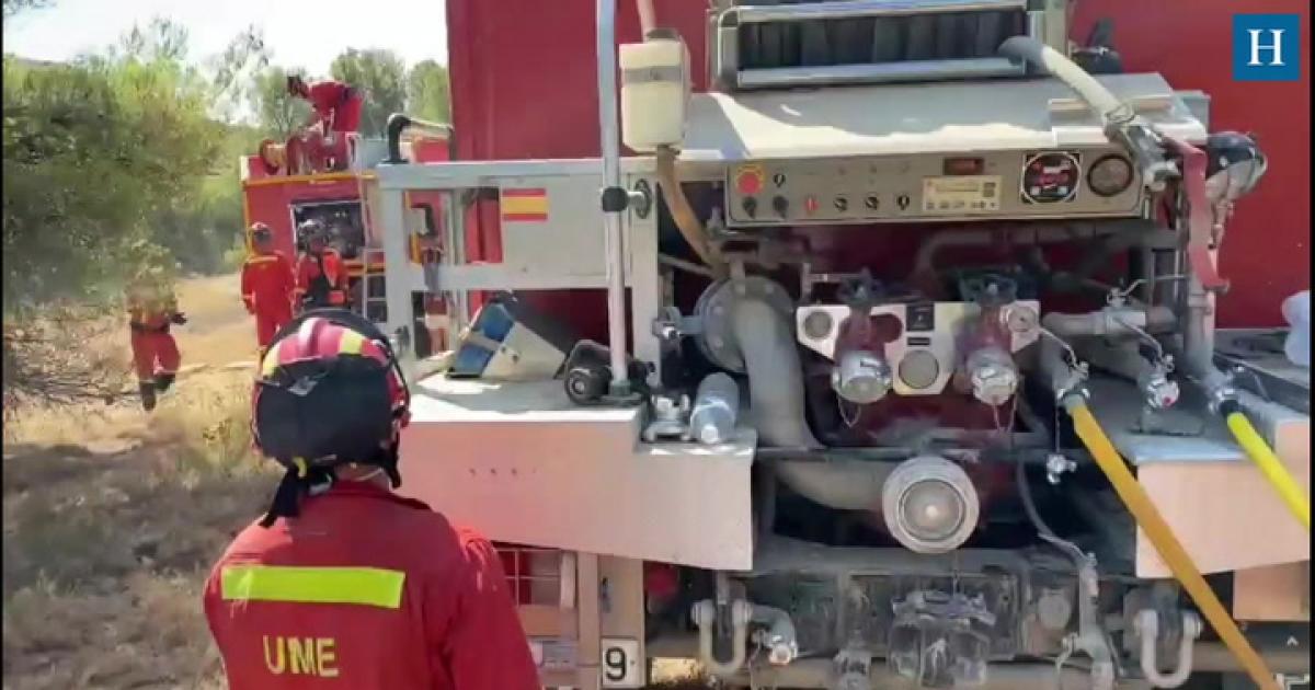 Los Bomberos Trabajan Sin Descanso Para Estabilizar El Incendio Del Moncayo