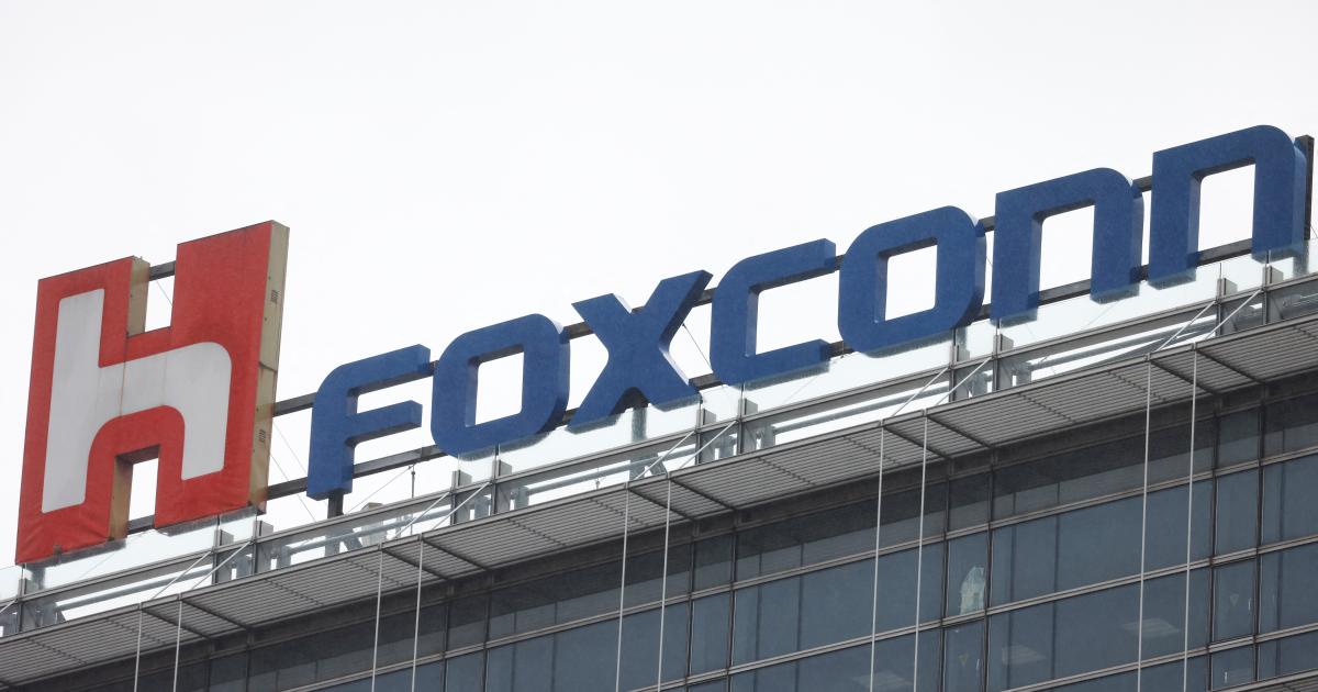 La gran fábrica del proveedor de Apple Foxconn en China, confinada por un  brote de covid