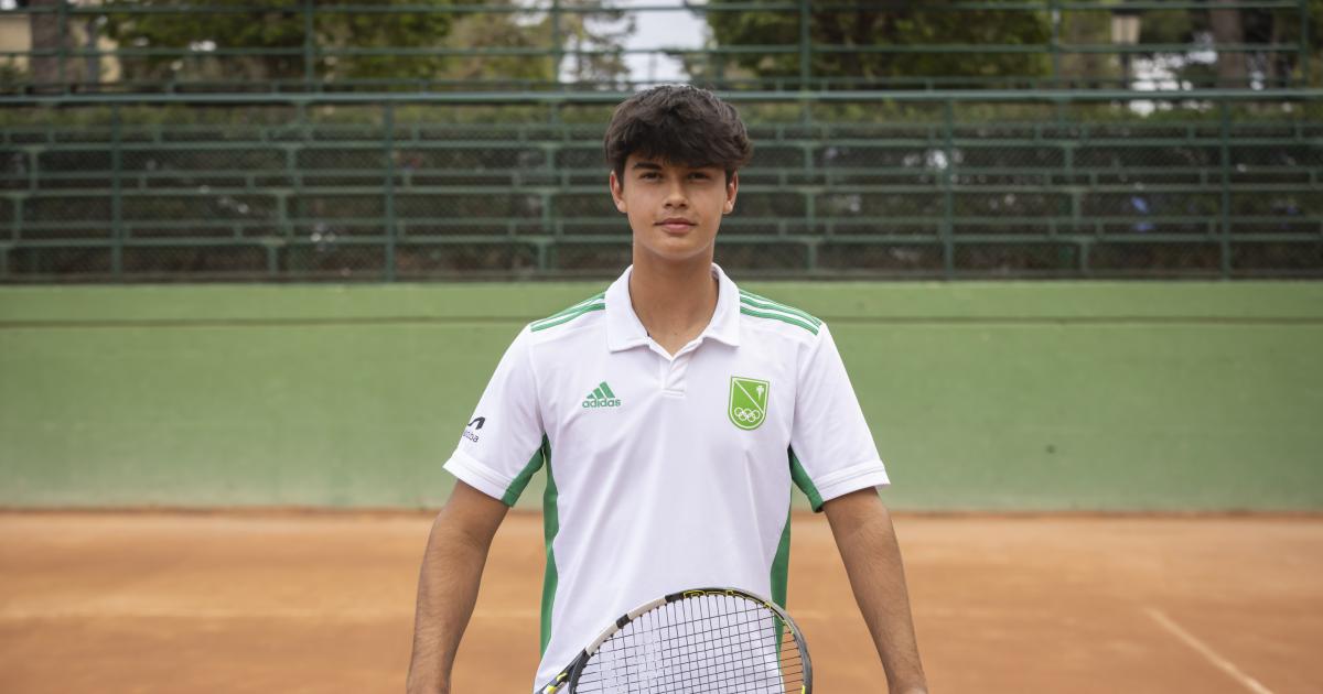 “Alejo Sanchez: The Aragonese Tennis Star Making Waves at Roland Garros Junior Category”