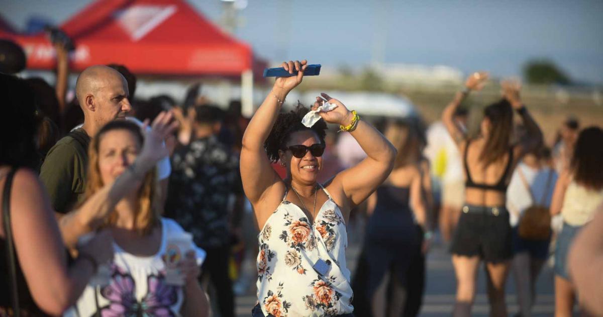 El rey de la bachata, Romeo Santos, actúa en la Feria