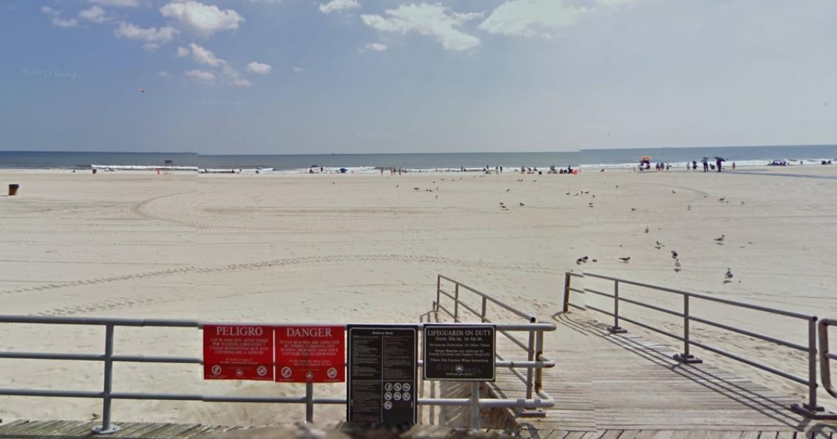 Cierran una de las playas más icónicas de Nueva York por el ataque de