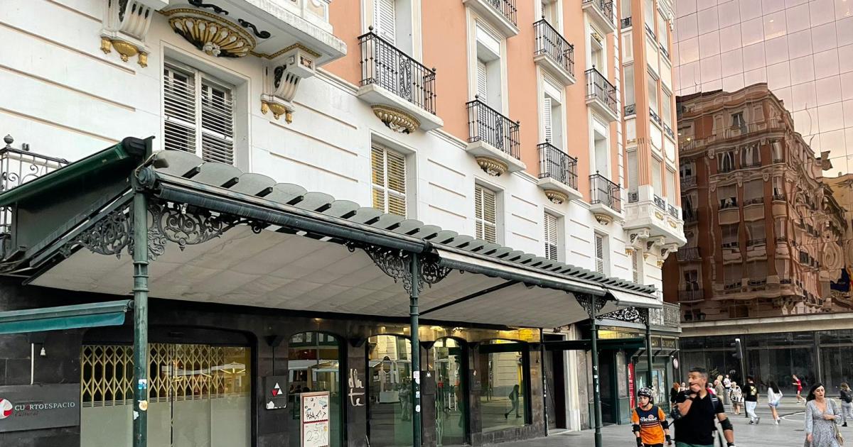 La caffetteria Cuarto Espacio in Plaza de España a Saragozza sarà sottoposta a franchising