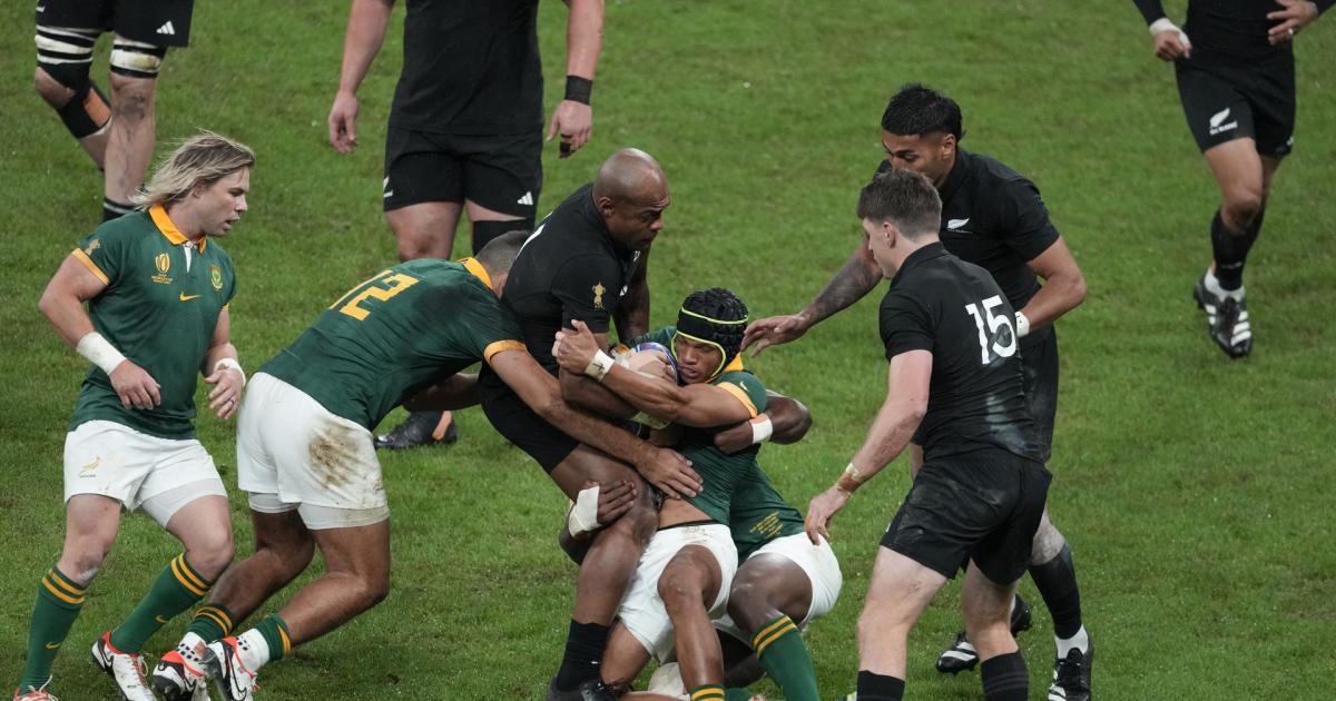 Final Do Campeonato Mundial De Rugby Sevens Na Cidade Do Cabo Em Dezembro  De 2022 Foto Editorial - Imagem de final, fornos: 266517931