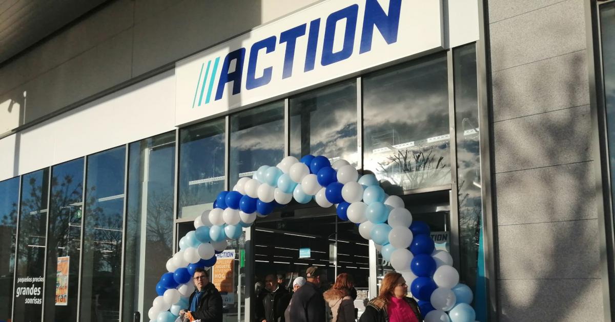 Fotos de la apertura de la tienda Action en Puerto Venecia, Zaragoza