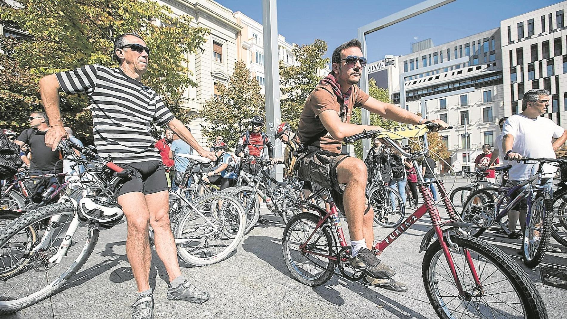 Los ciclistas cargan contra el Consistorio por no facilitar la