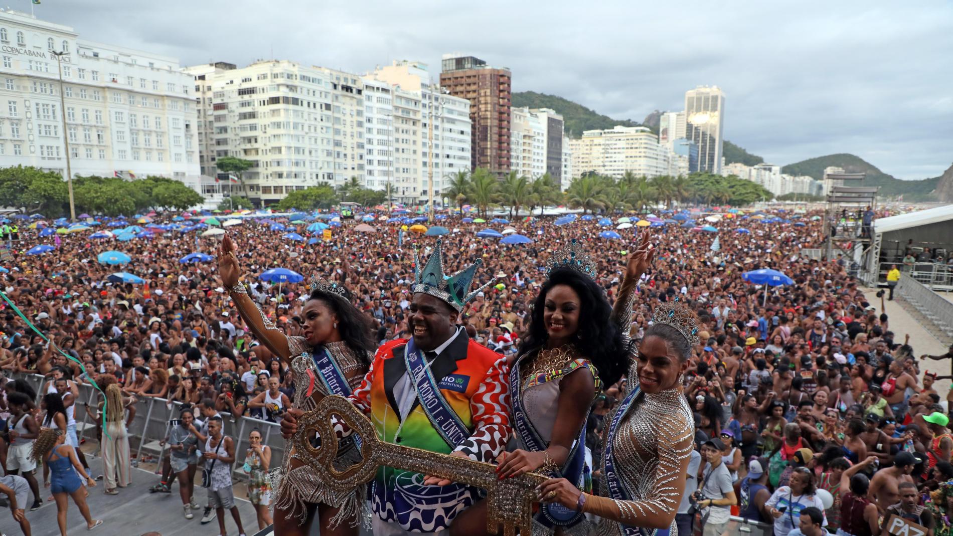 A várzea no reinado de Momo: carnaval em clubes amadoristas de