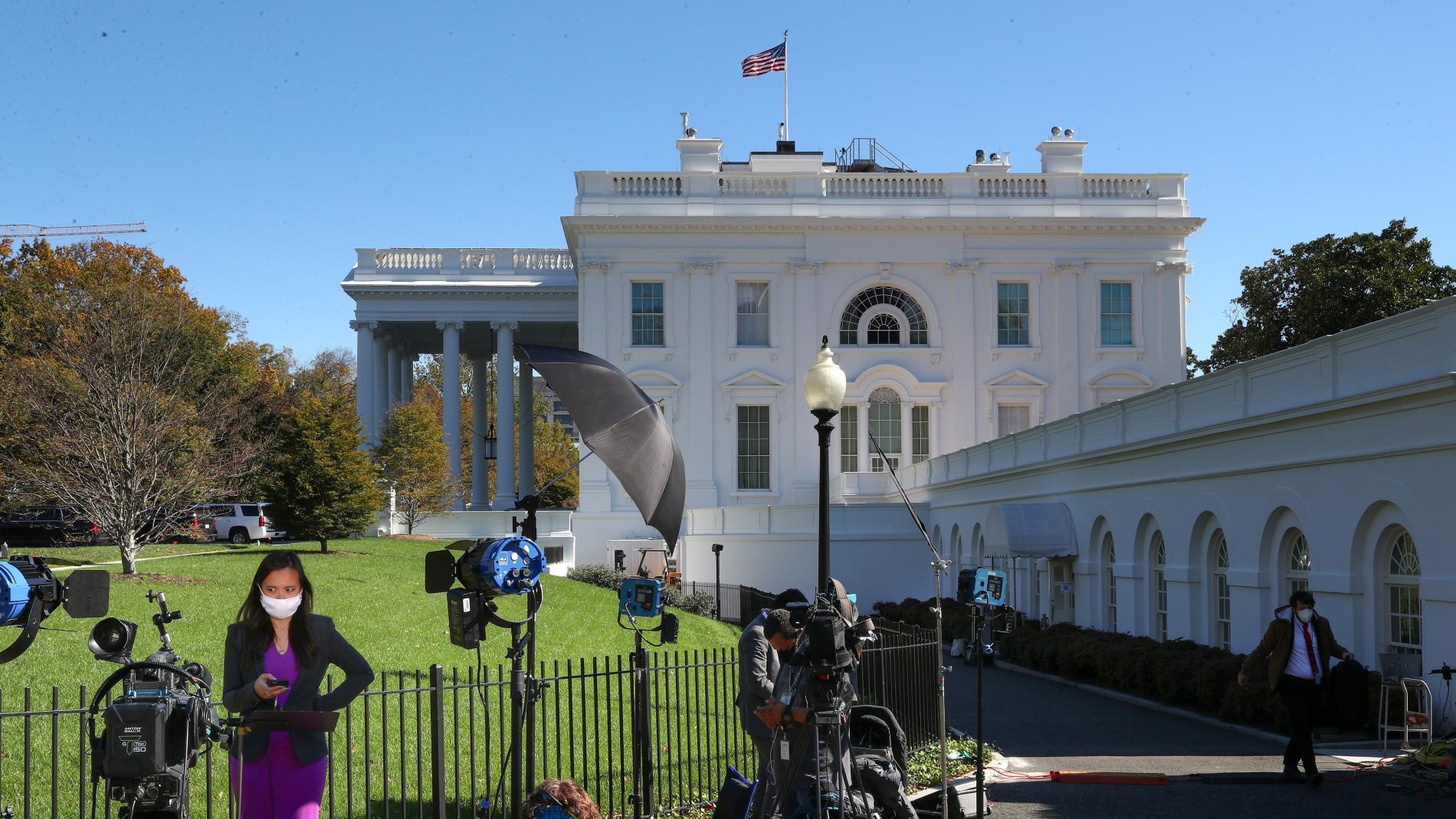 Nieta de Biden se casa en una ceremonia en la Casa Blanca