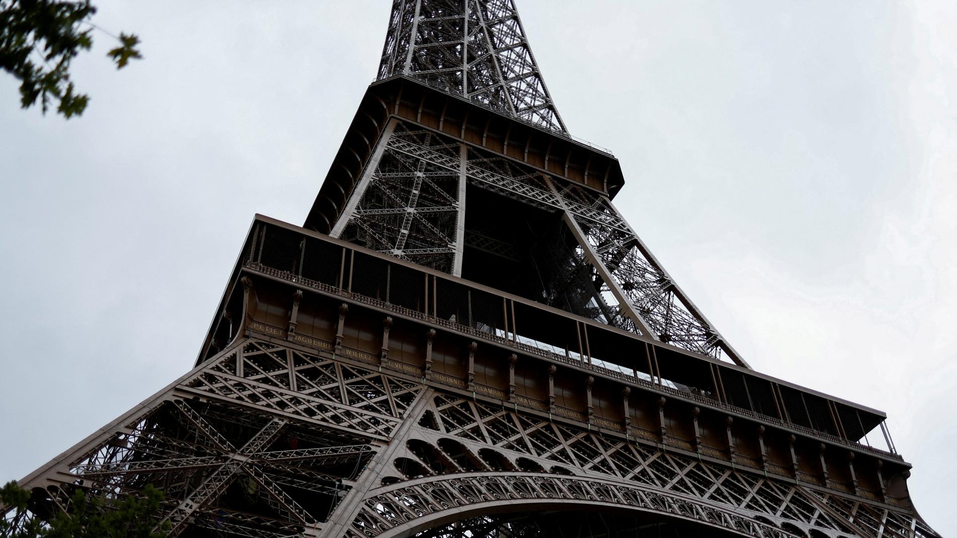 Por qué la Torre Eiffel es más alta en verano?