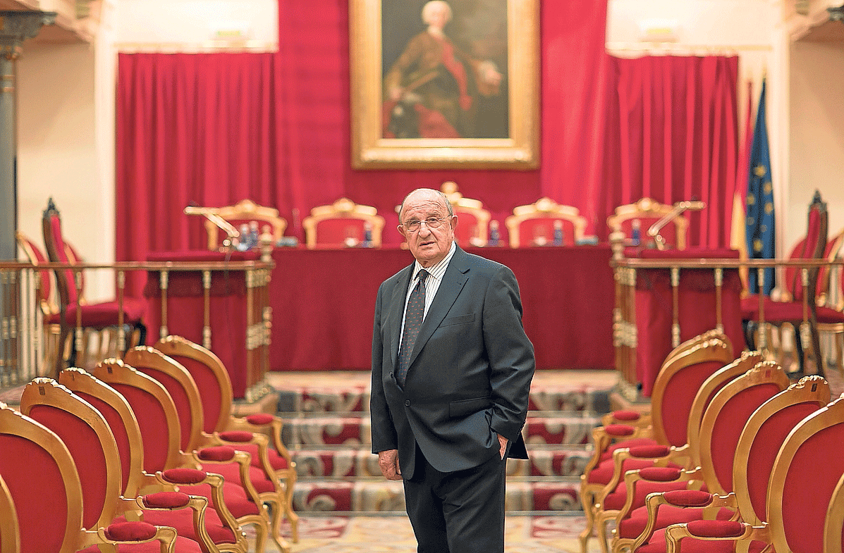 José Antonio Escudero (Barbastro, 1936) en la Real Academia de la Jurisprudencia y Legislación
