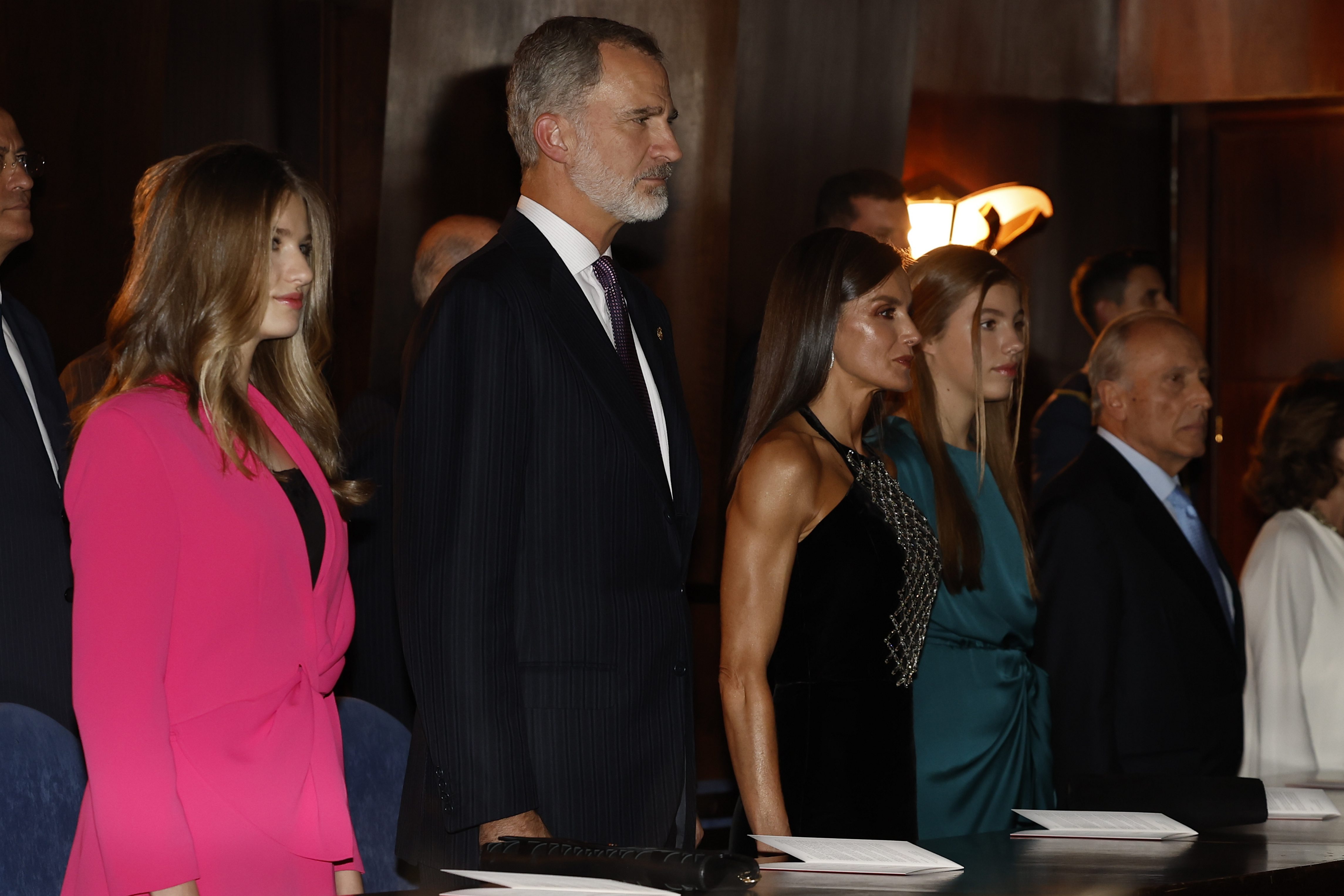 La Princesa Leonor Los Reyes Y La Infanta Sof A Asisten Al Concierto