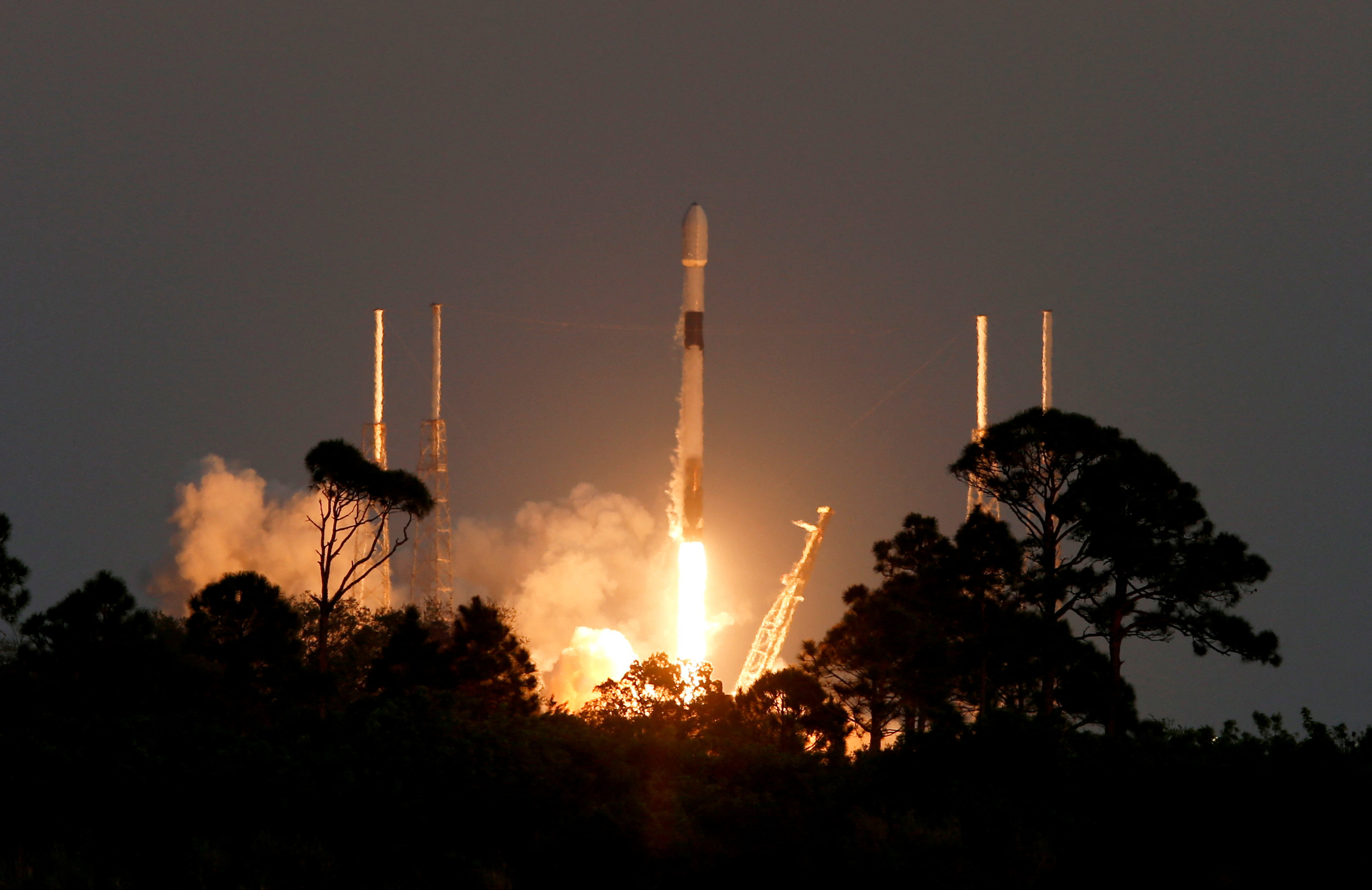 Spacex Lanza 21 Satélites Starlink De Segunda Generación Al Espacio 3631