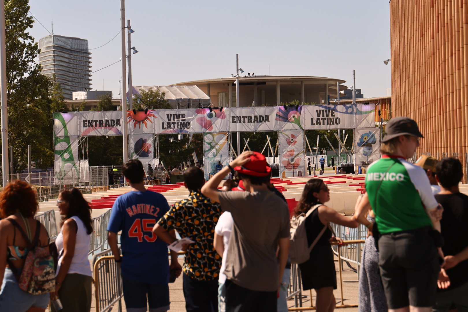 Fotos Vive Latino Zaragoza 2023 Ambiente En La Expo En El Escenario Del Festival Imágenes 7600