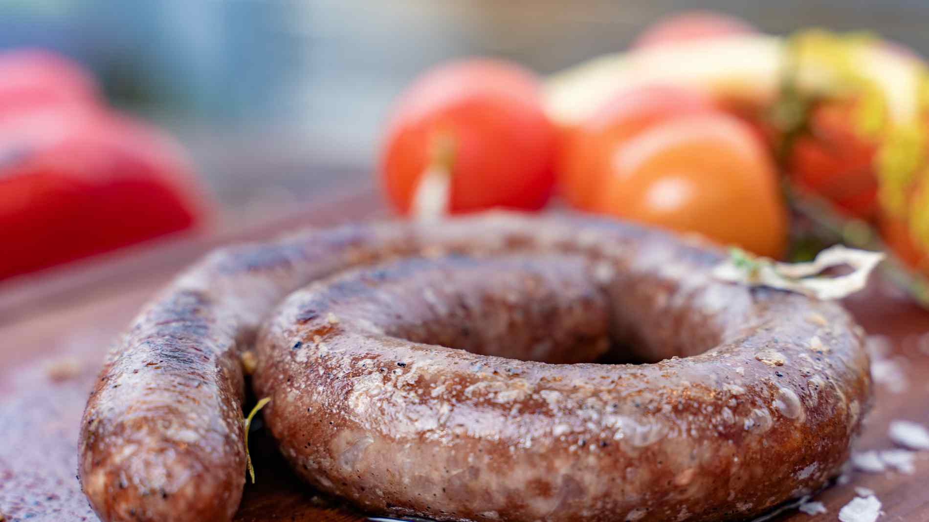 El truco para que no se quede seca la longaniza asada en la freidora de ...