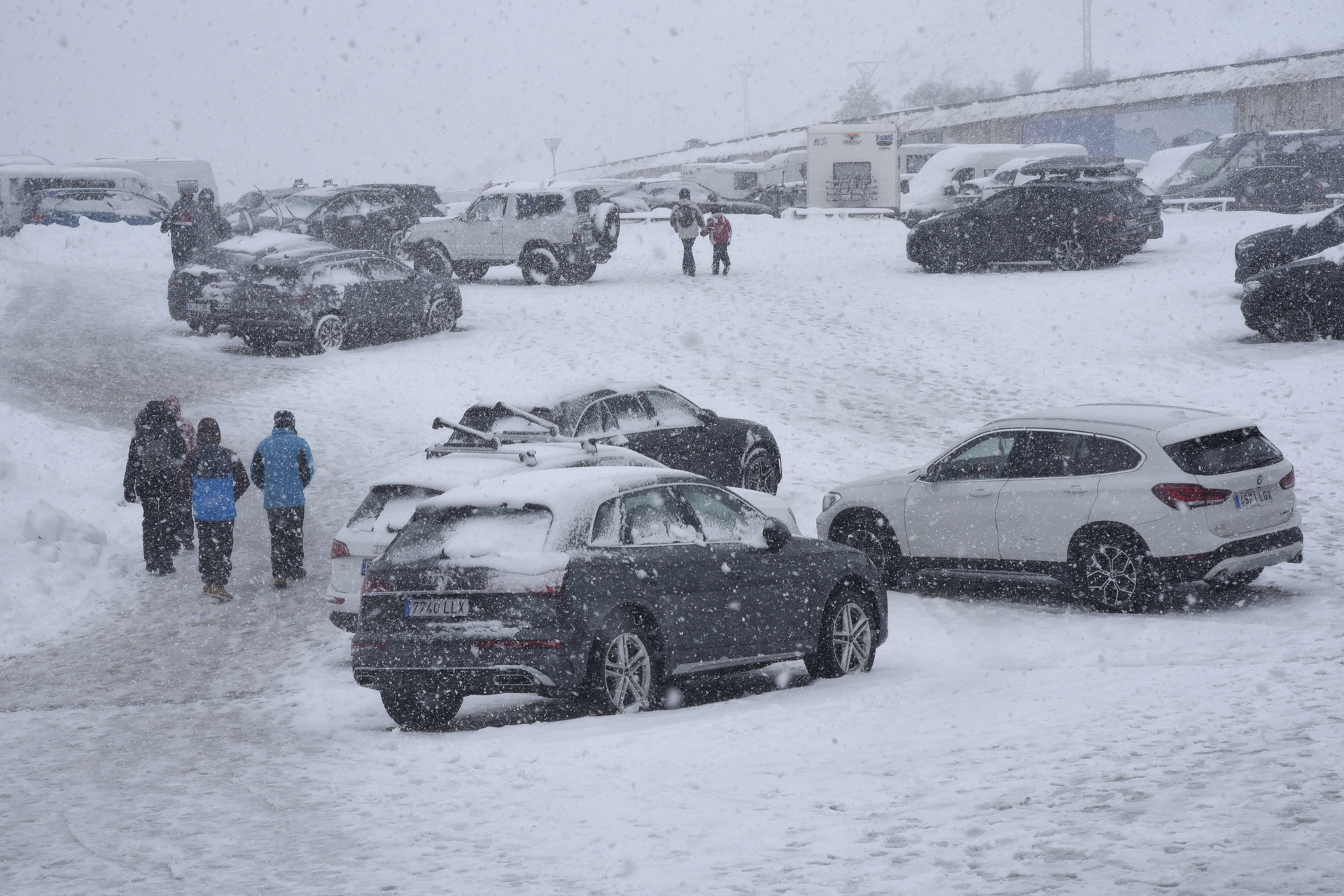 Las Intensas Nevadas En El Pirineo Oscense Dejan Espesores De Hasta Dos ...