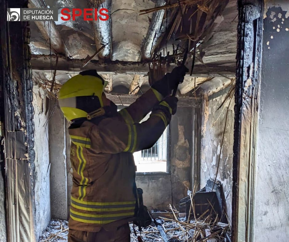 Dos Heridos Por Inhalación De Humo Y Quemaduras En Un Incendio En Monzón 2058