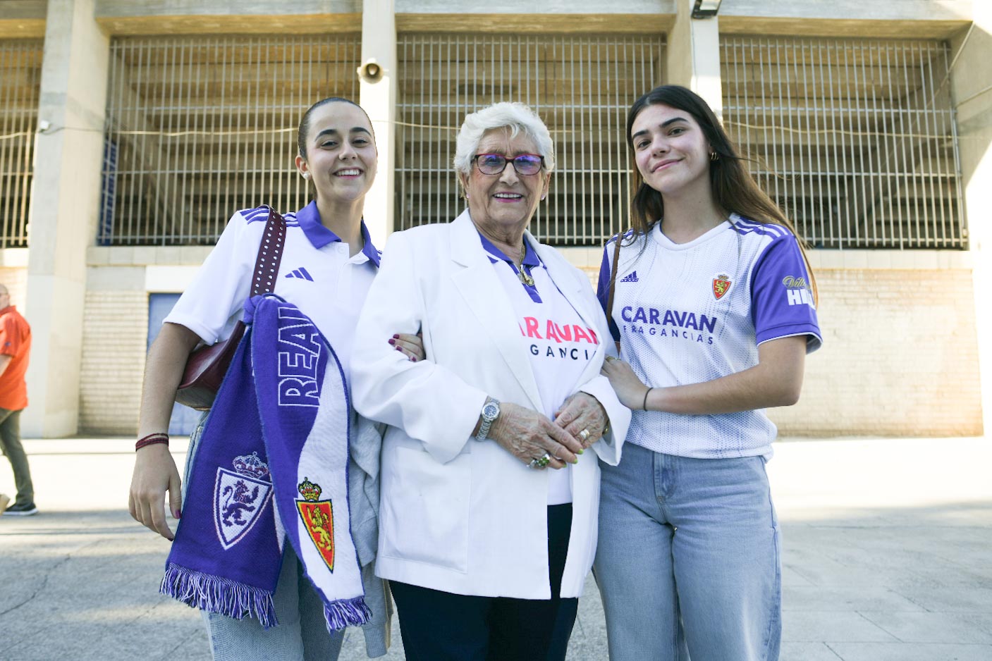 Aurora Ruiz with her granddaughters.