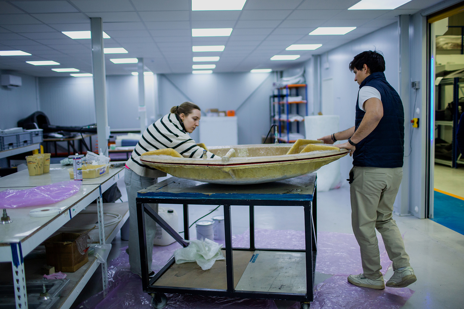 Iberia Compositech, asentada en Calatayud, busca incorporar 40 nuevos ...