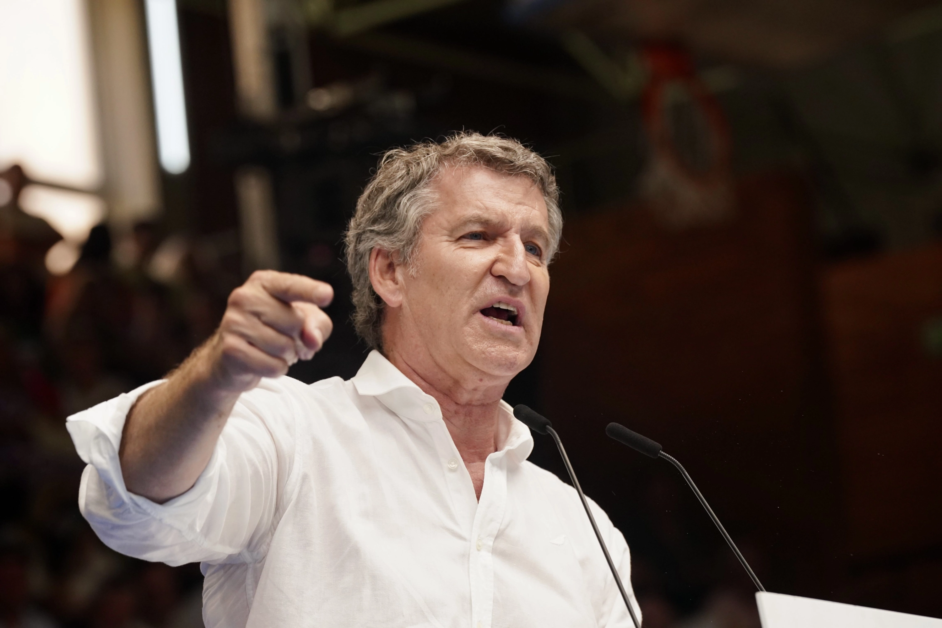 Feijóo prepara al PP para un largo pulso más allá del "desahogo" por Cerdán