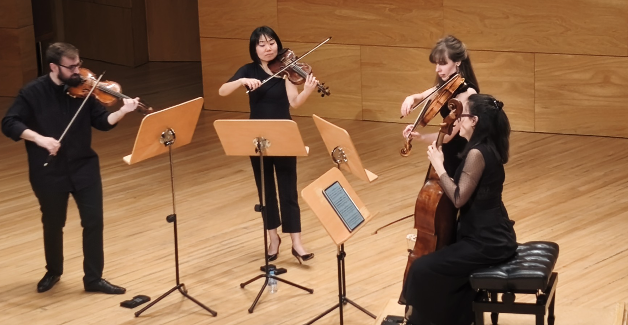 Actuación de Concerto 1700 en Zaragoza.